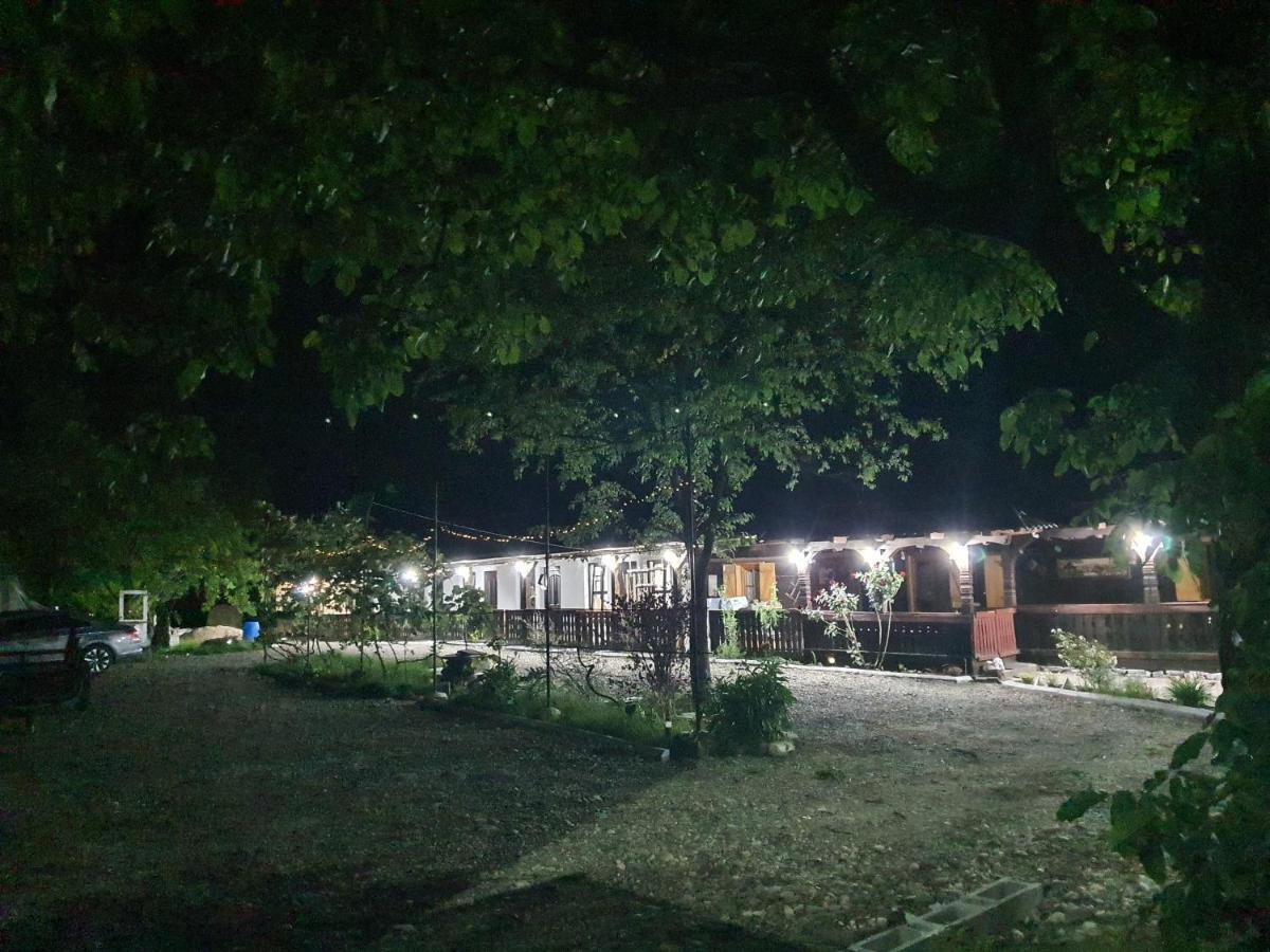 La Romaneasa Sapinta Exterior foto